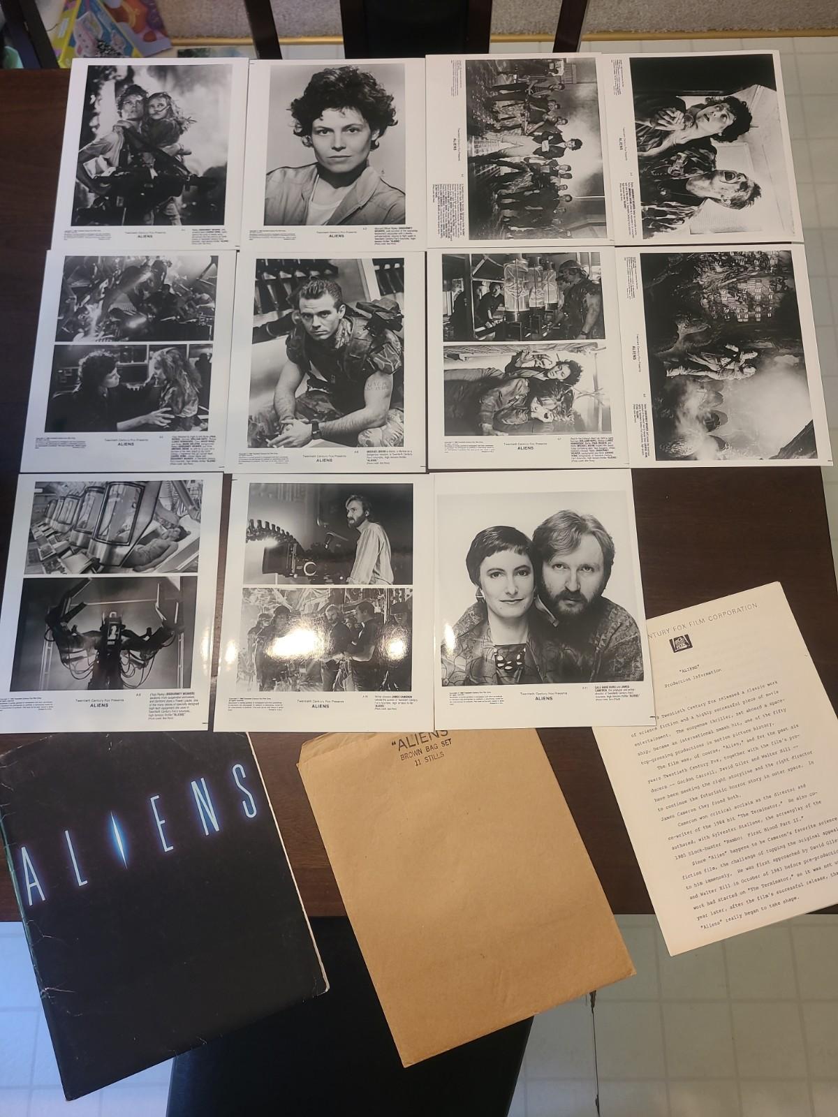 Vintage 1986 ALIENS Movie Studio Press Kit Complete 11 B&W Stills James Cameron