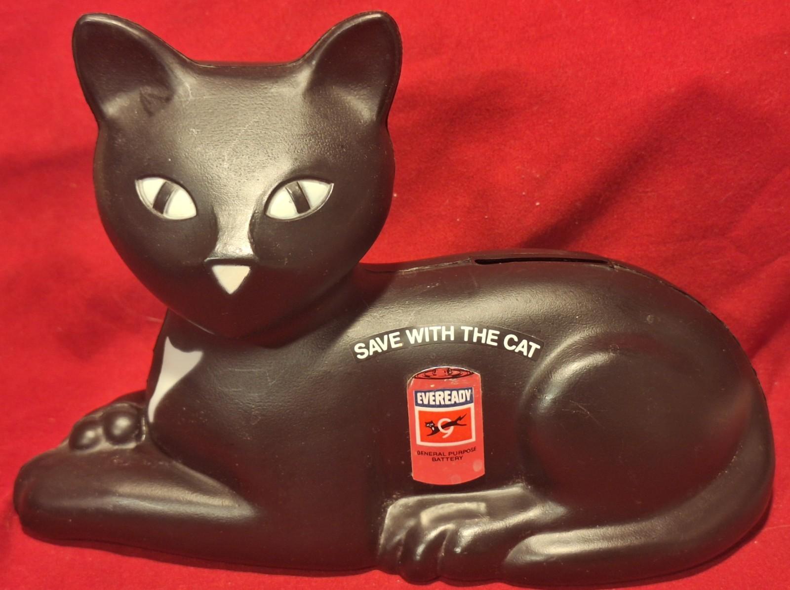 Vintage 1981 Eveready Black Cat Bank Union Carbide "Save with the Cat" With Plug