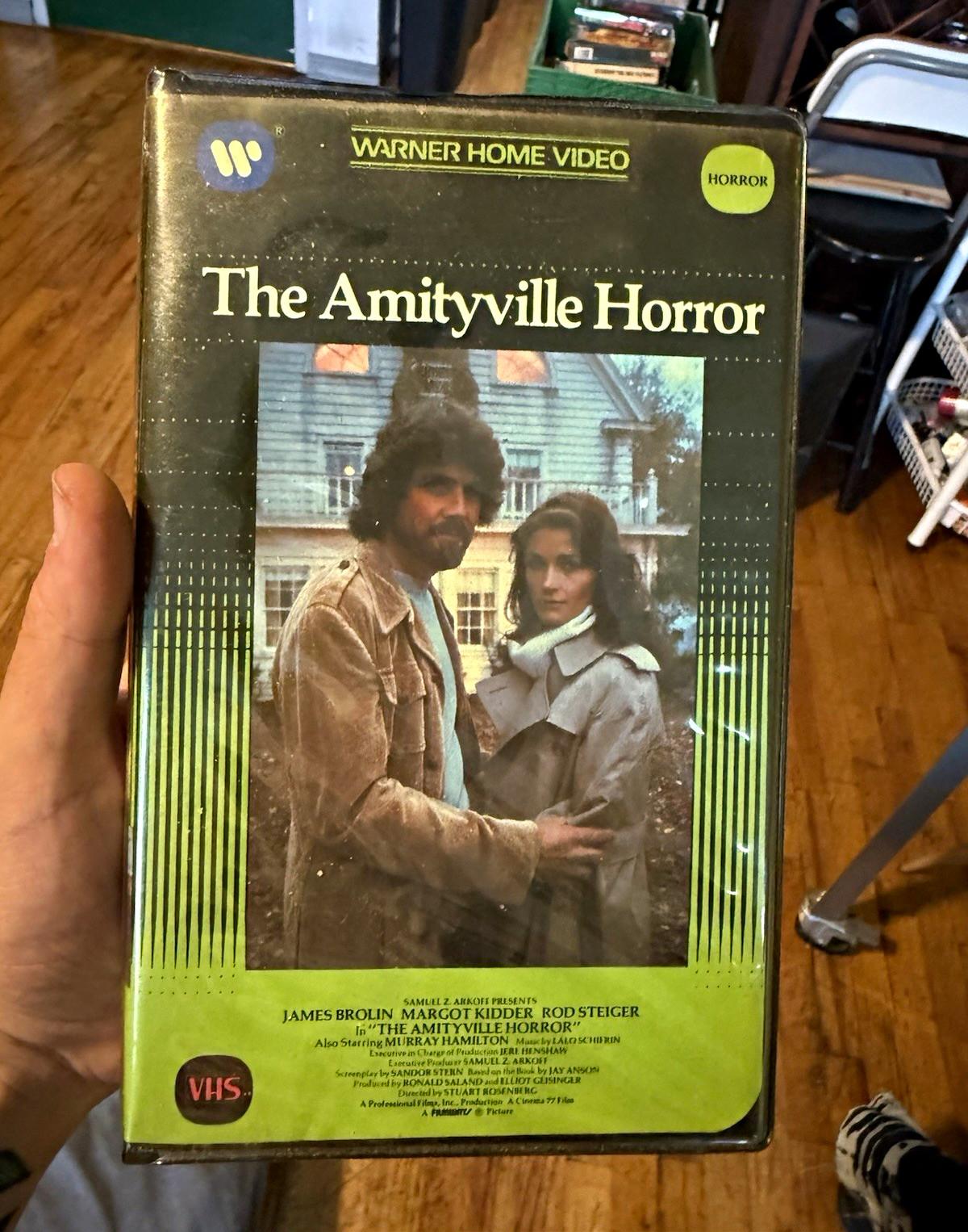 Warner Home Video 1983 The Amityville Horror VHS 1979 2nd release clamshell case