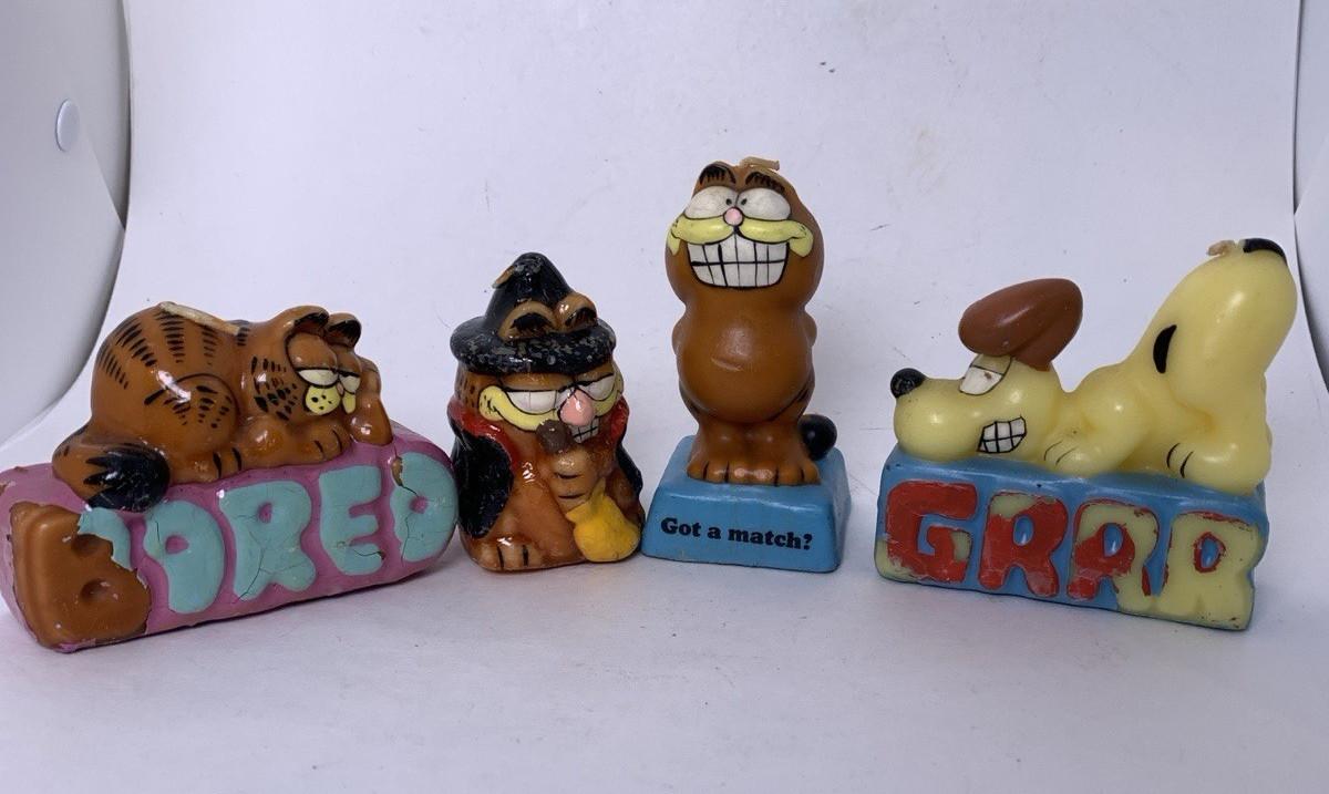 4 1980s Garfield Figure Cat Candles Never Burned Bored GRRR Witch Vintage