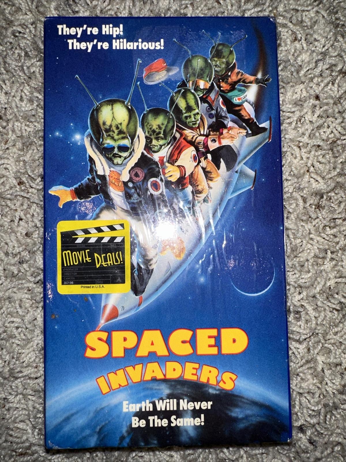 Spaced Invaders VHS Cult Comedy Aliens Sci Fi First Release OOP HTF Rare Sealed
