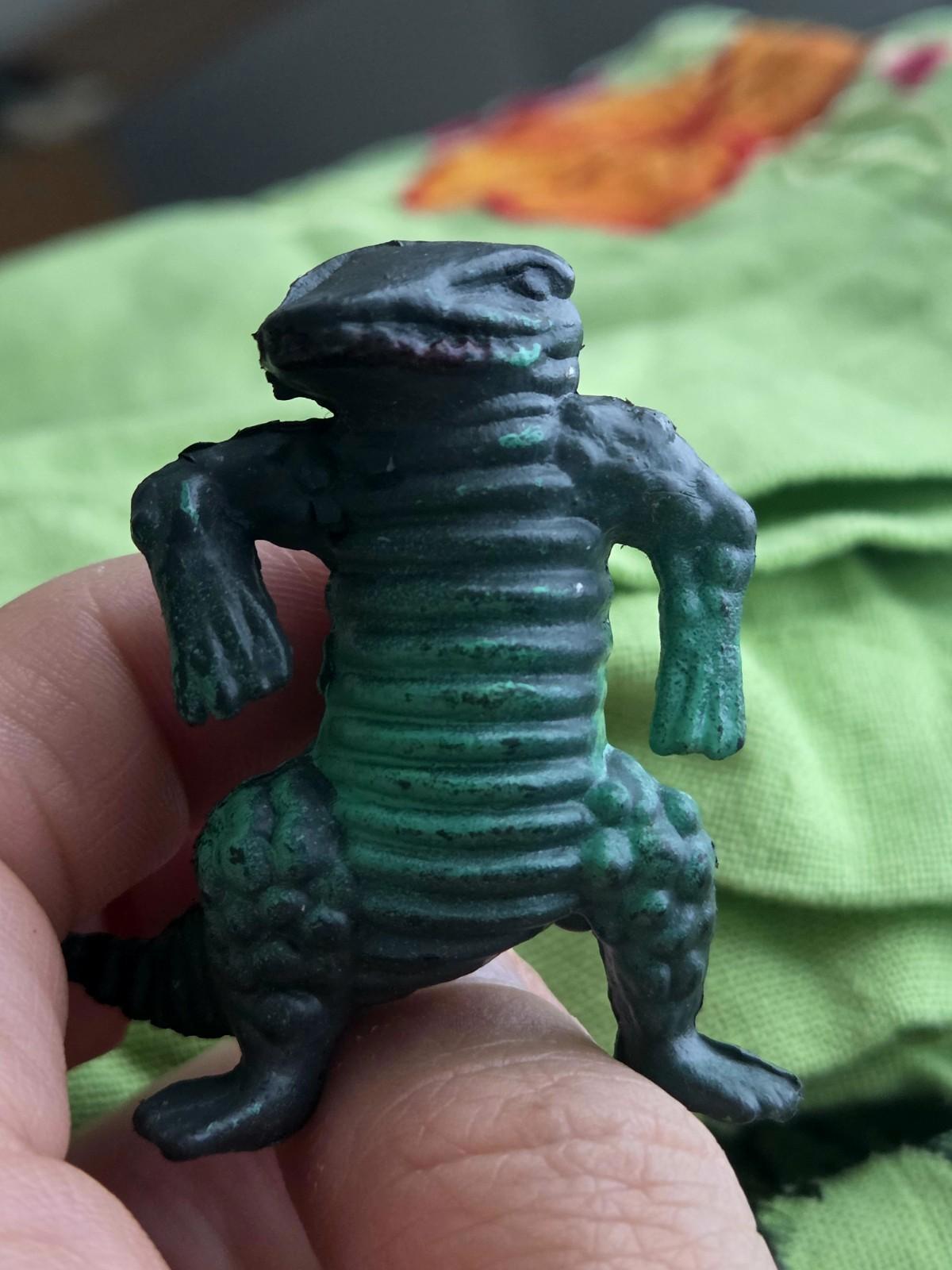 Vintage 1980s Chinasaur 2” Green Alligator Monster Dinosaur Toy Figure Rare