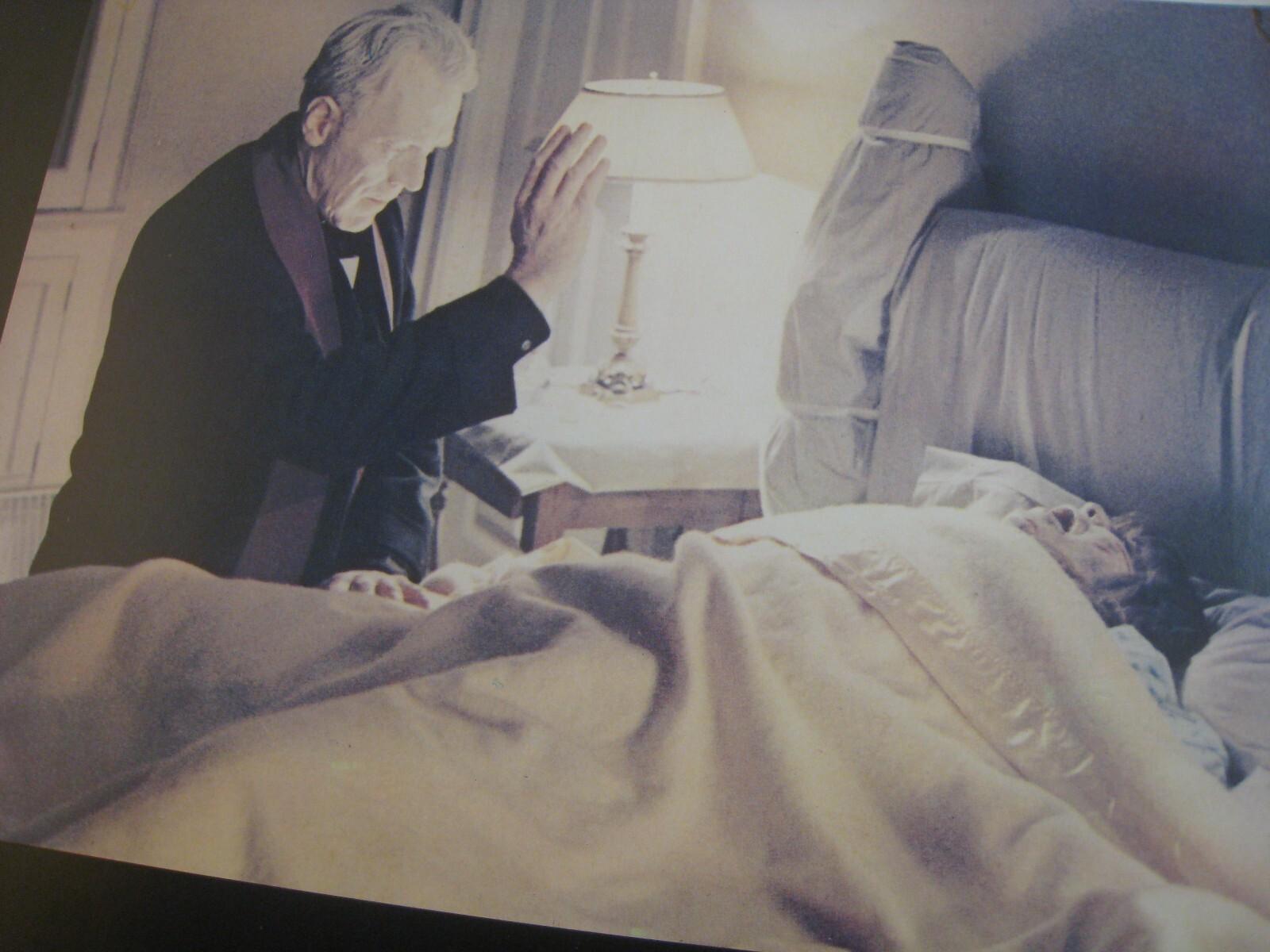 ' The Exorcist ' 1974 Original  eight 11x14 Lobby Cards ... VF/NM