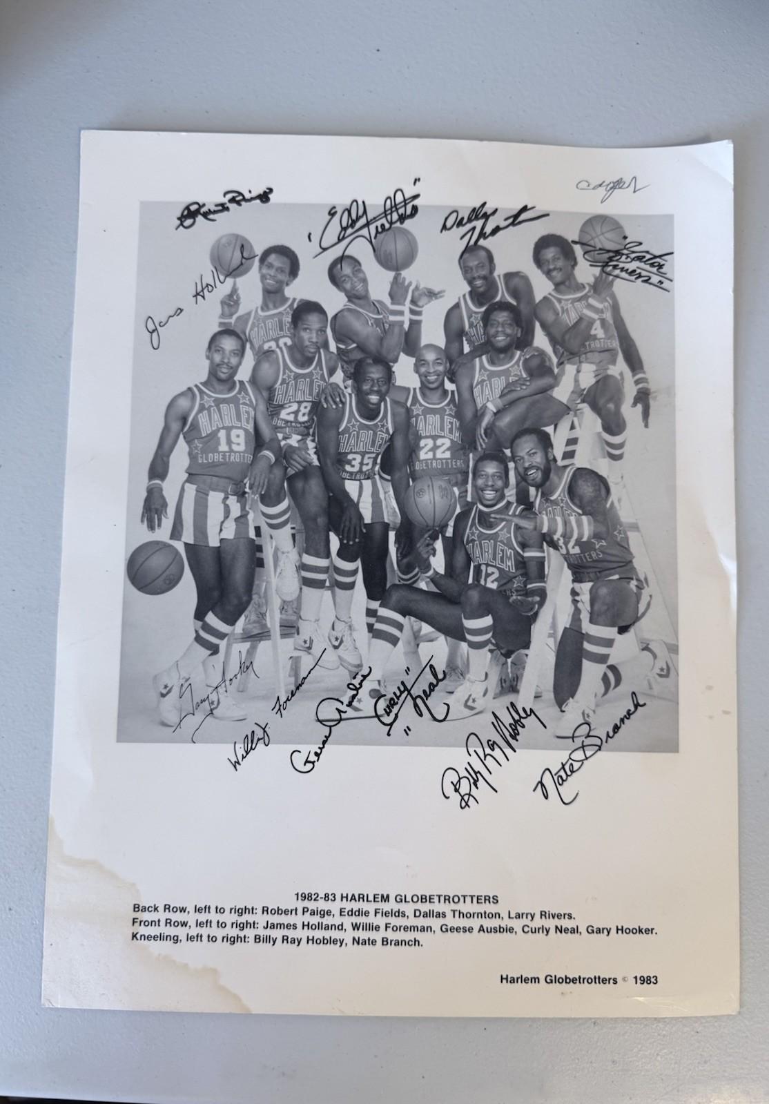 1982-83 Harlem Globetrotters Signed Photo Auto Curly Neal Vintage Memorabilia
