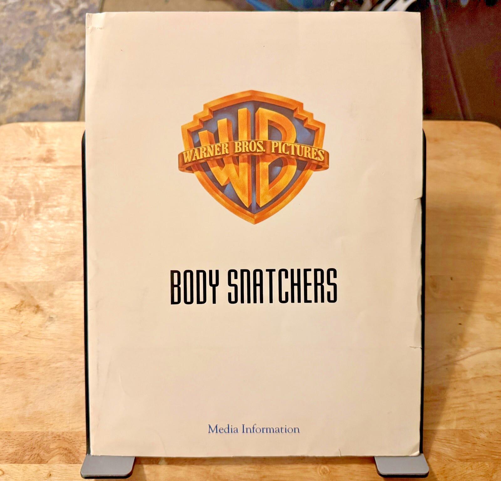 BODY SNATCHERS 1993 Movie Press Kit with Press Notes and 2 B&W Promo Photos