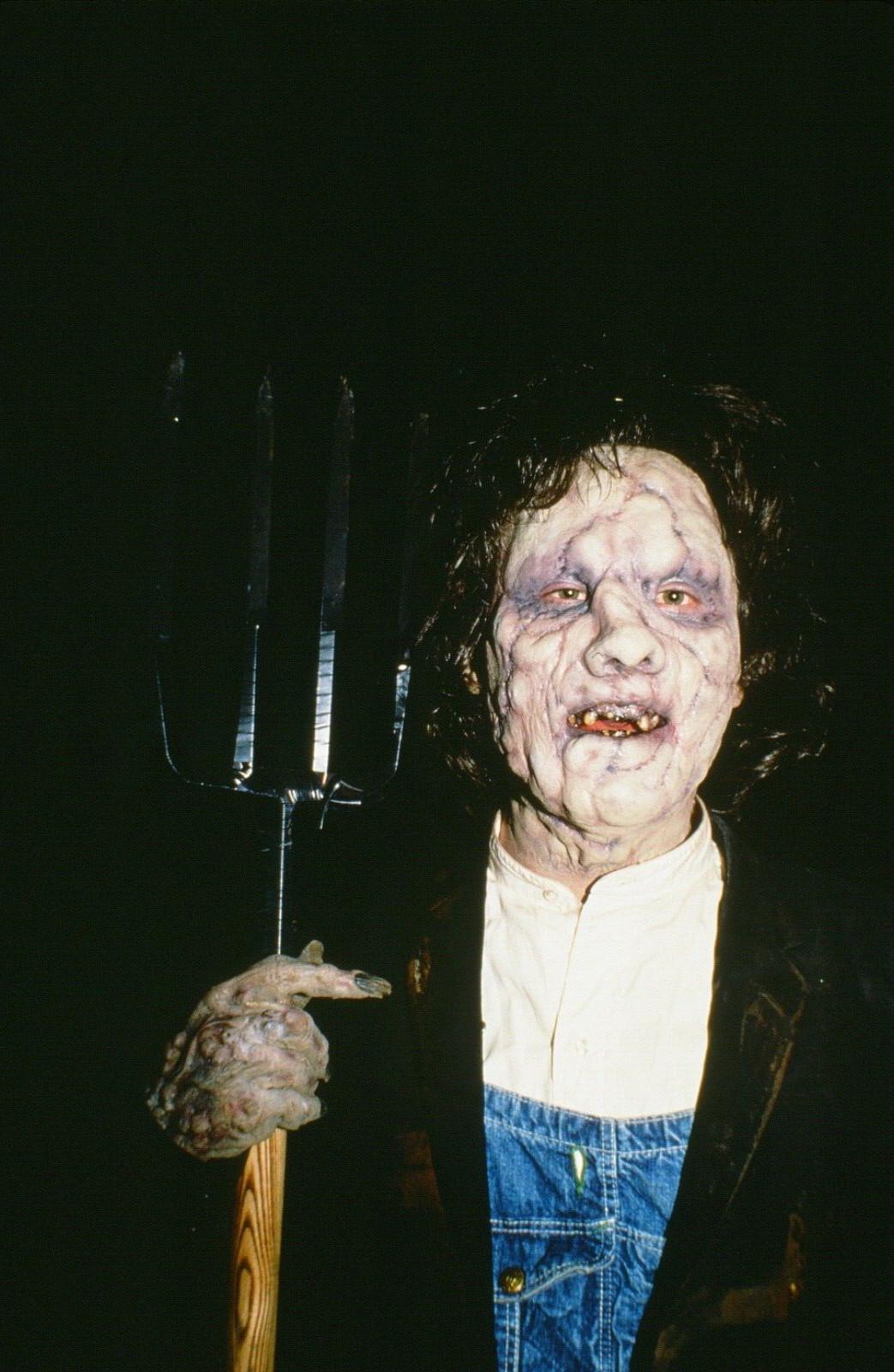 LMP34-173 1988 Return Of The Living Dead Part 2 On Set Orig 35mm COLOR SLIDE
