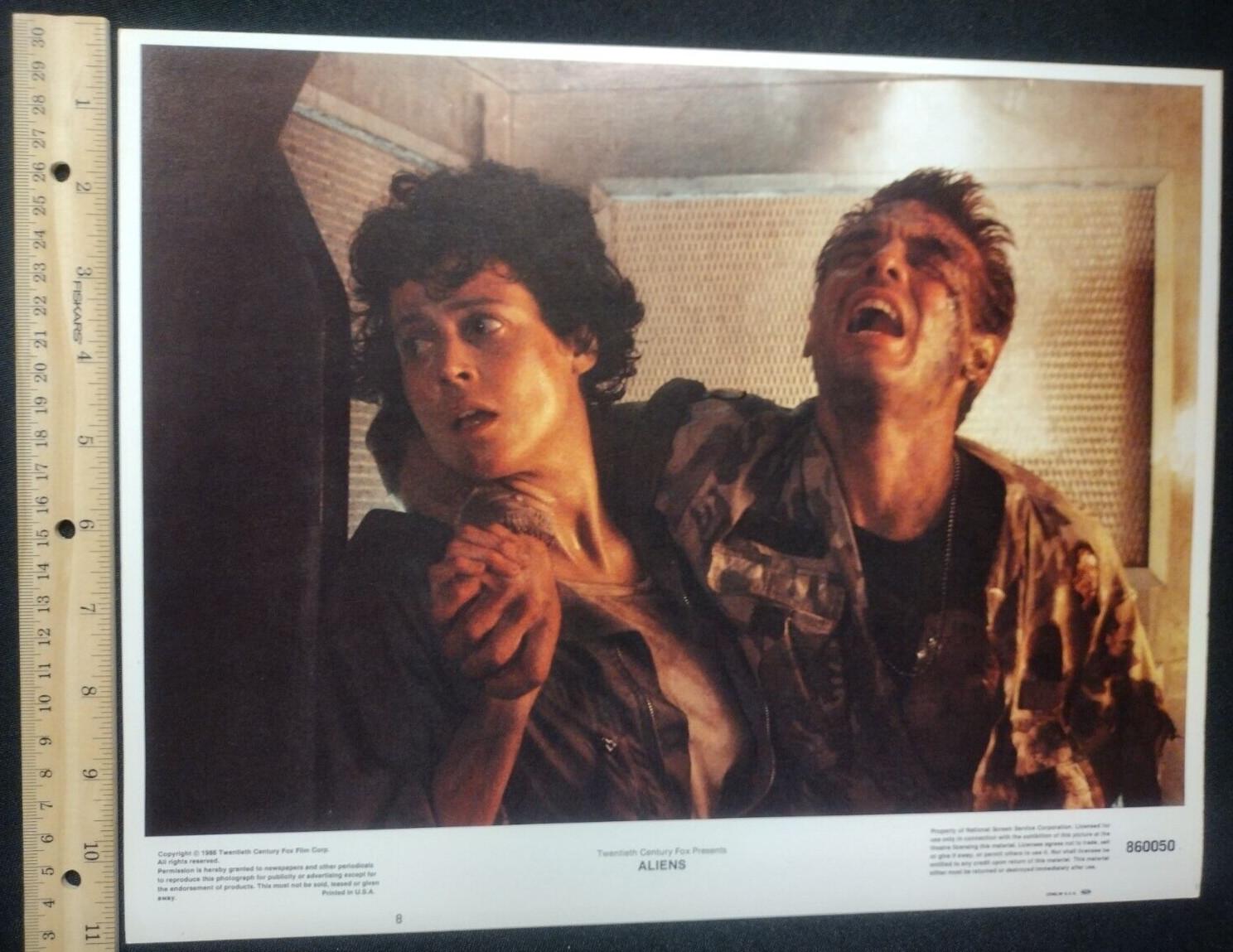 1986 Original Aliens Ripley/Weaver/Hicks  Fox Press Kit Movie Lobby Card Mint JC
