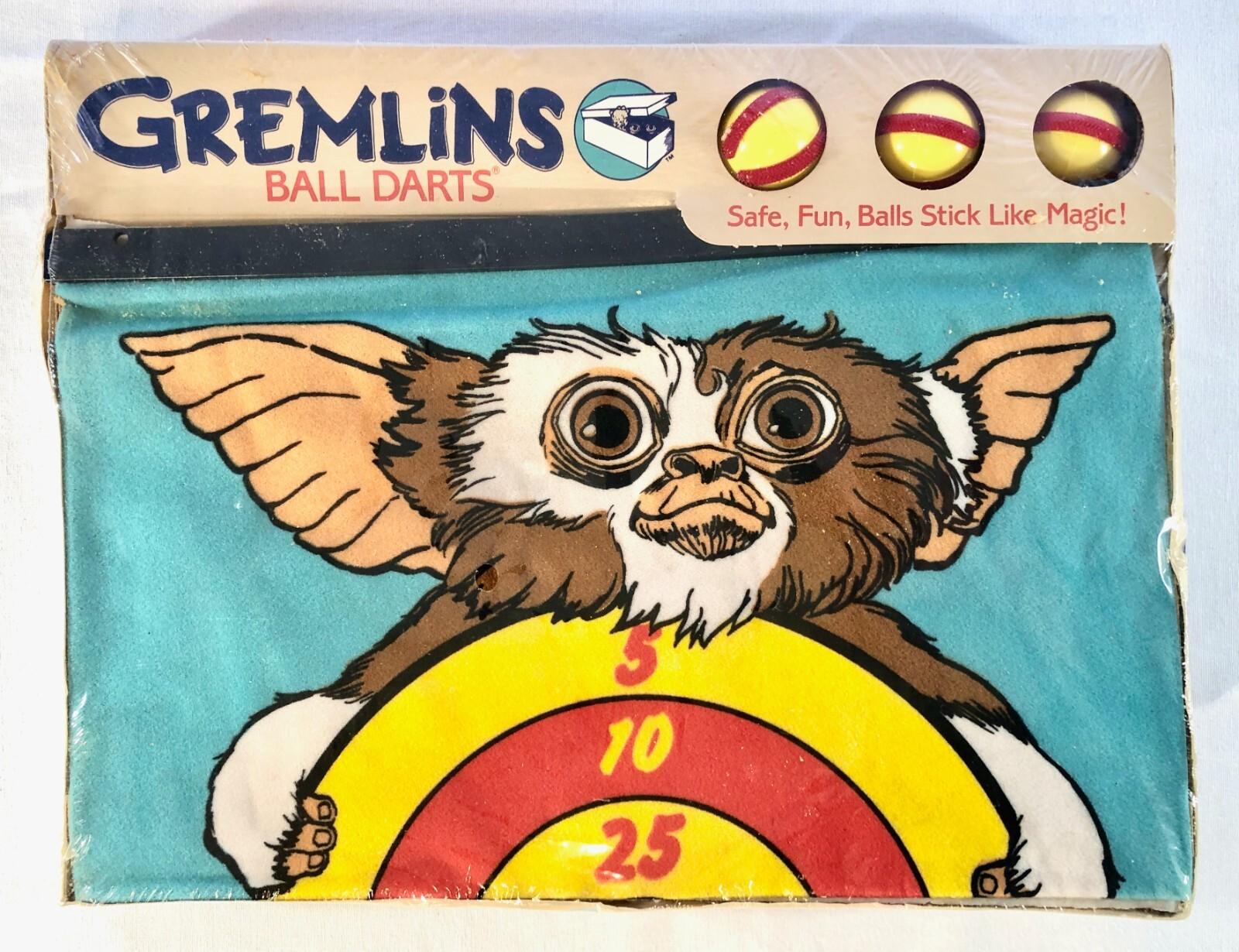 VINTAGE 1984 GREMLINS GIZMO BALL DARTS TOY MOVIE MEMORABILIA RARE SEALED MOGWAI