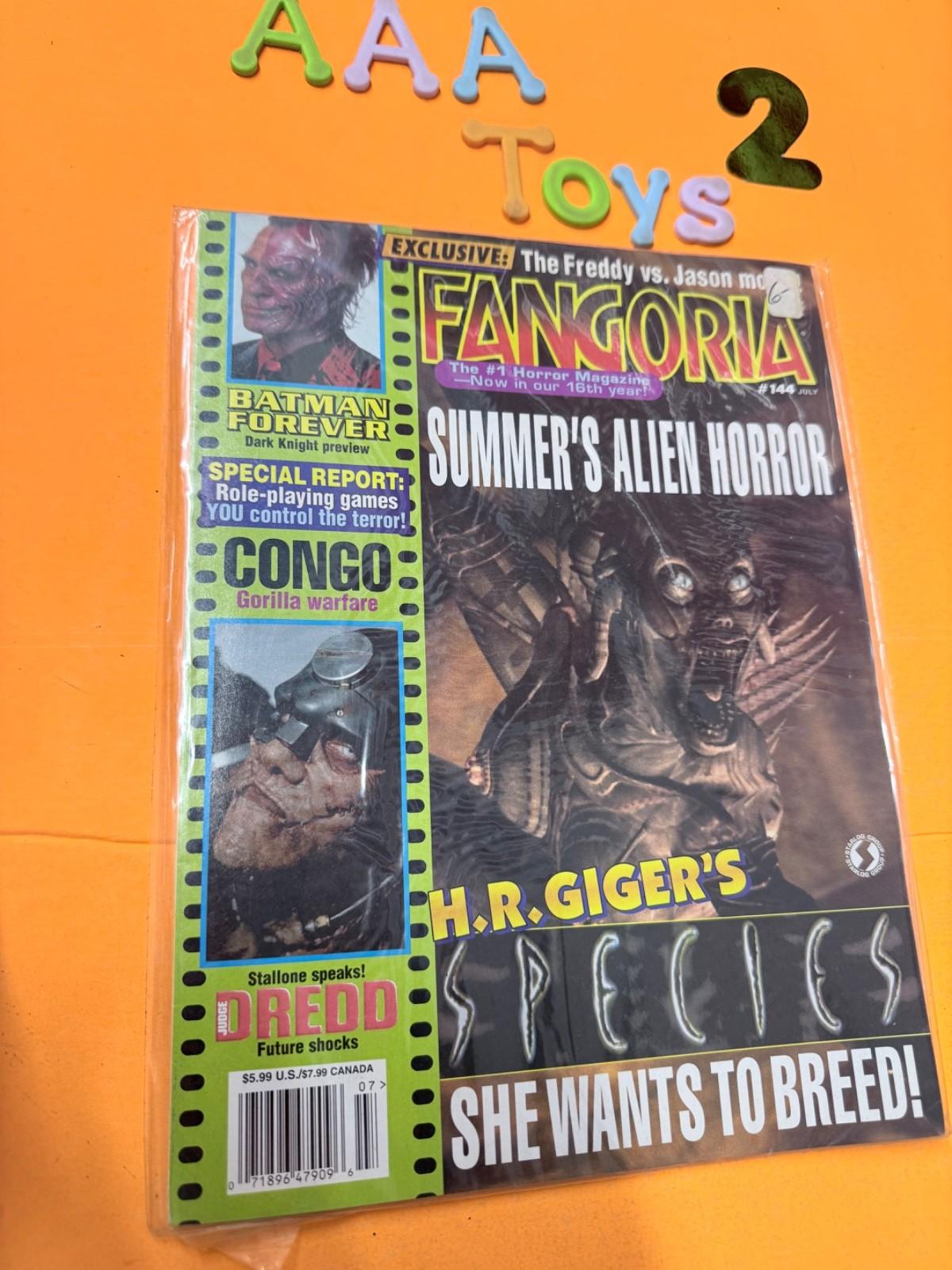Fangoria #144 HR Giger's Species Batman Forever Dredd Congo
