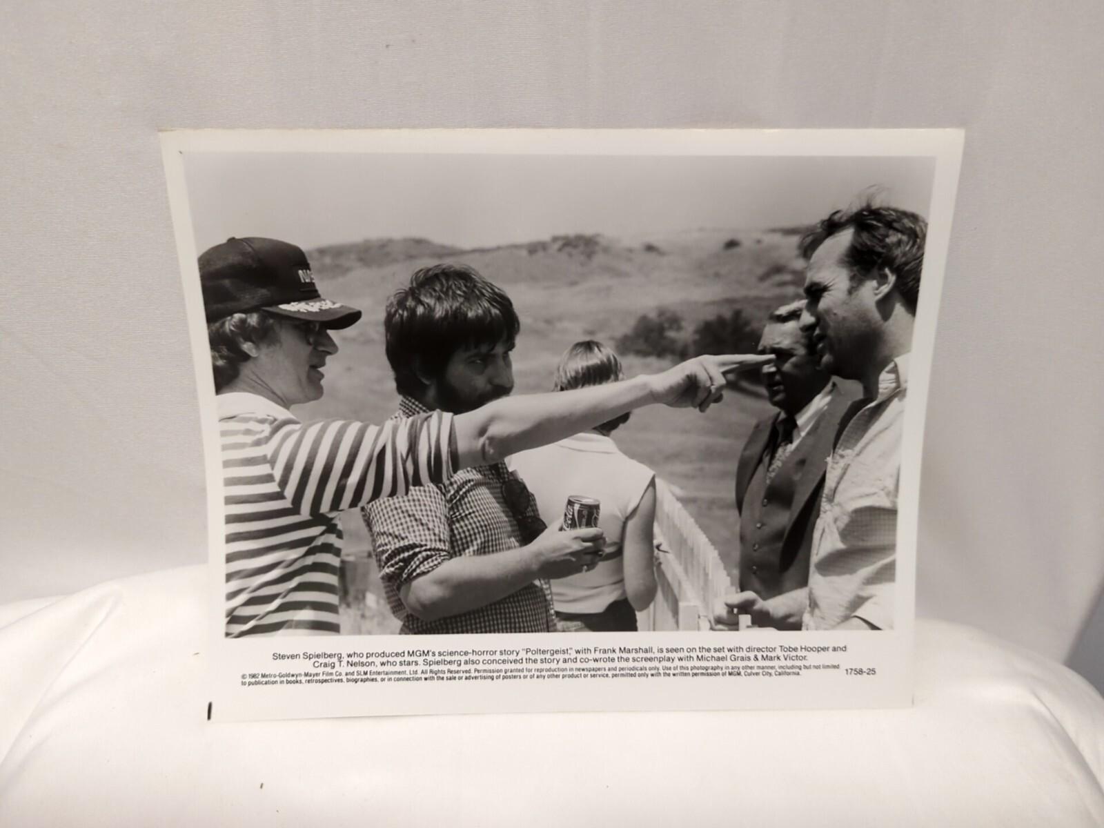 Poltergeist 1982- Official press photo Steven Spielberg on movie set - VERY GOOD