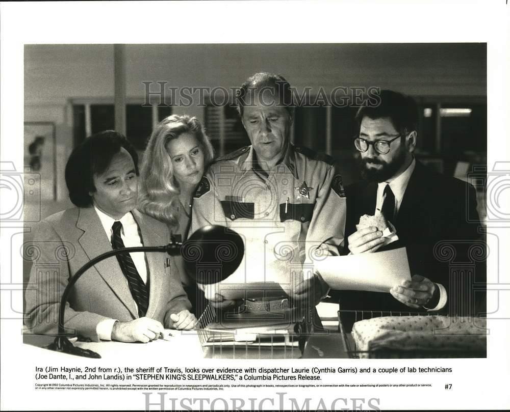 1992 Press Photo Actors in a scene from "Stephen King's Sleepwalkers"
