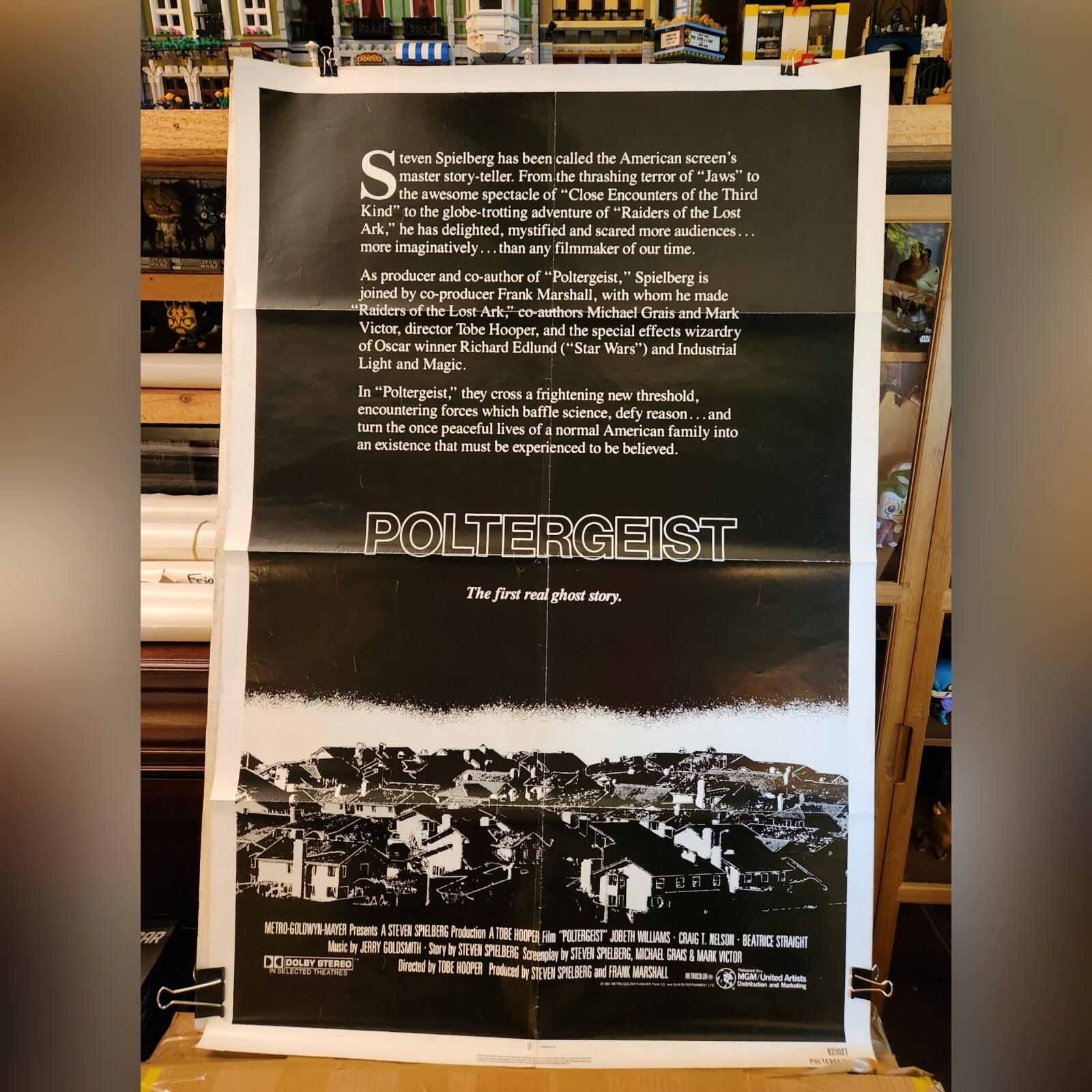 Poltergeist (1982) Original Authentic movie theater 1-sheet 42 years old read de
