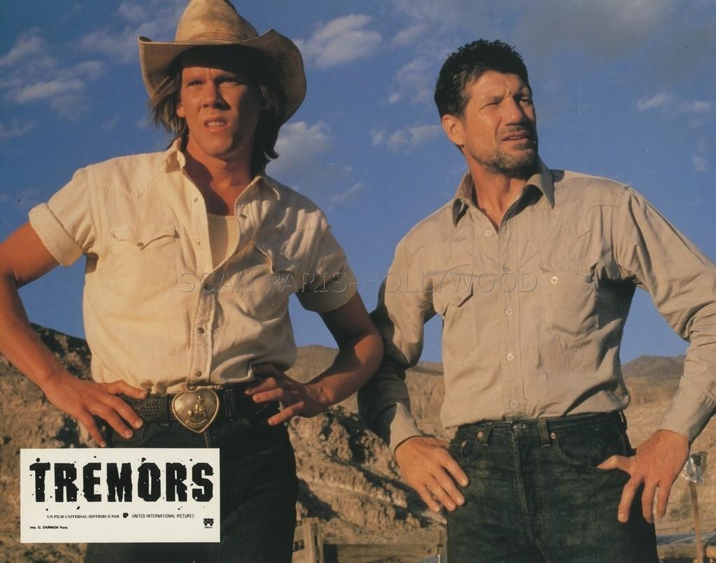 Kevin Bacon Fred Ward Finn Carter Tremors 1990 8 Lobby Cards Original Lot