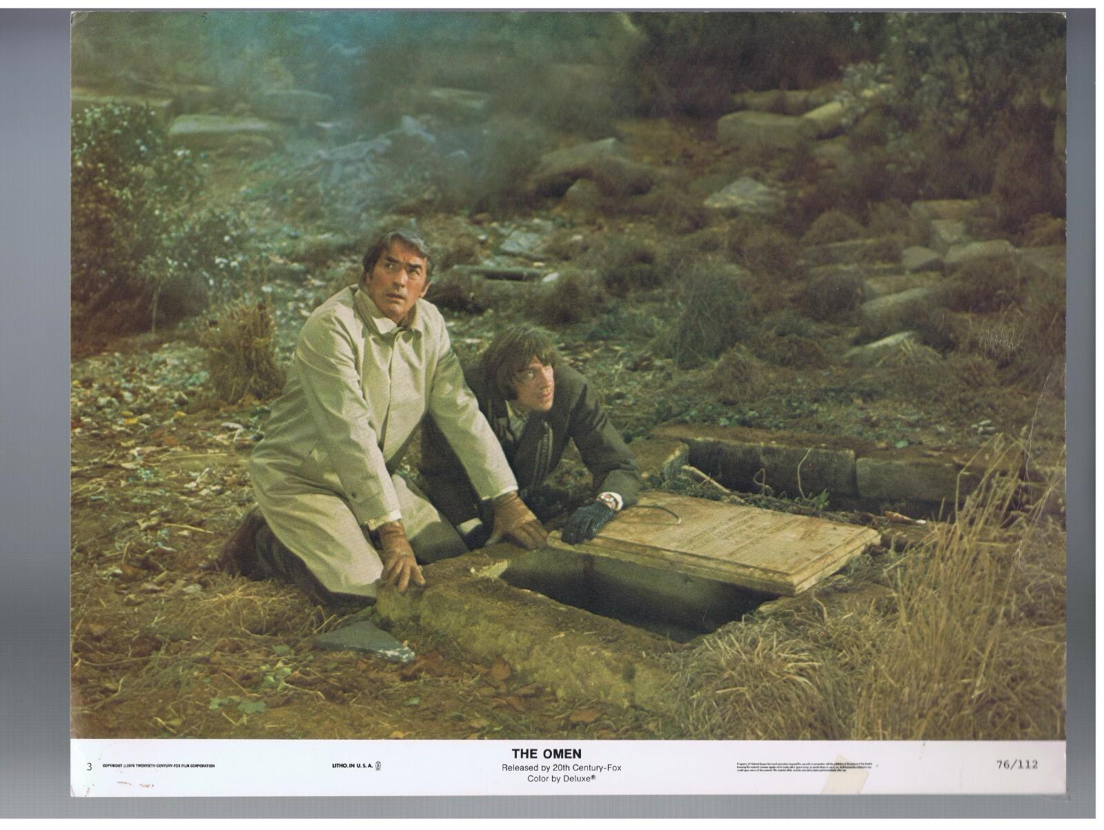 THE OMEN GREGORY PECK 1976 Original Movie Lobbycard 11"x14"  VERY GOOD Used
