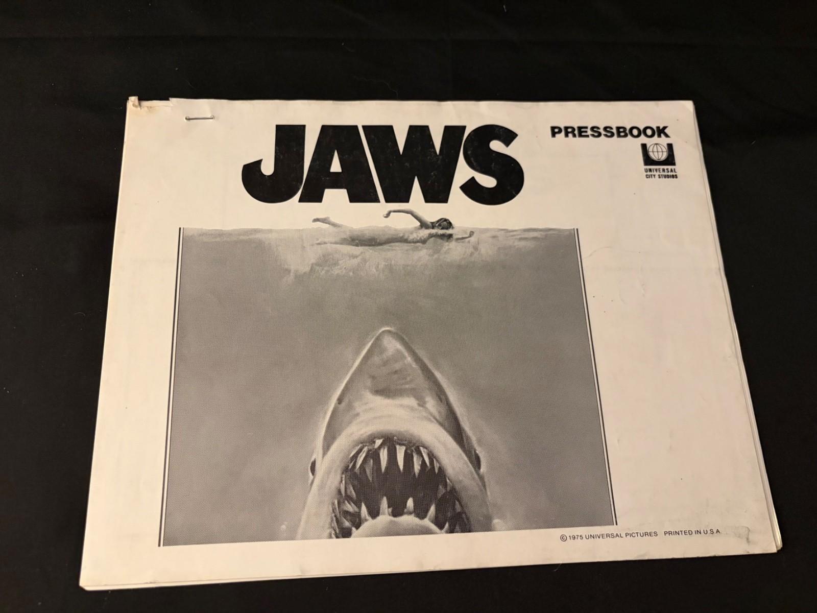 JAWS (1975) Original Pressbook  from Classic Film! Near Mint Condition! 18 Pages