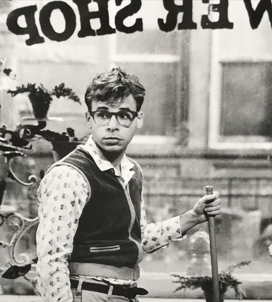 1986 Rick Moranis LITTLE SHOP OF HORRORS Publicity Press Kit Photograph 8x10