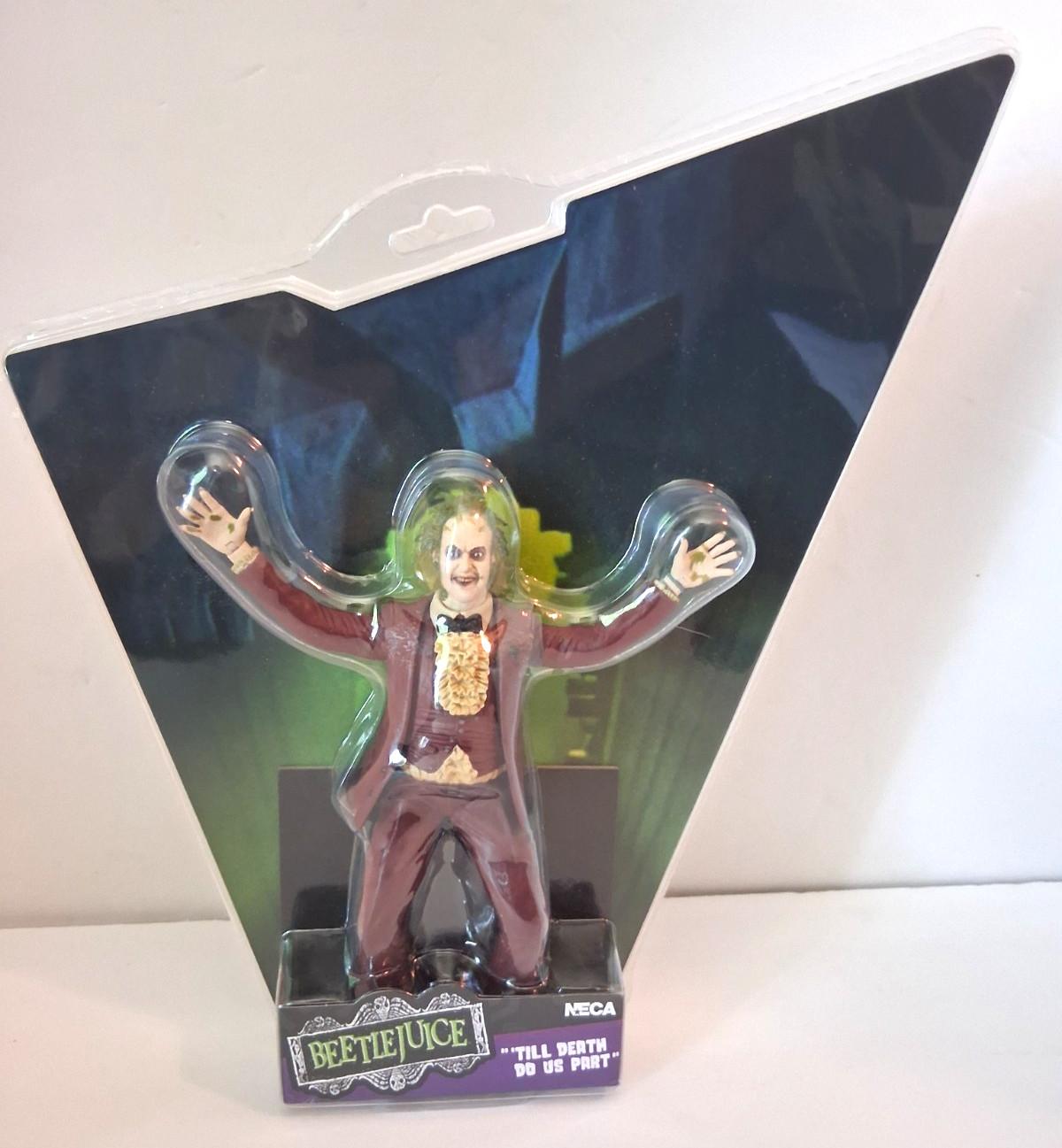 NECA Beetlejuice 1988 Red Wedding Tuxedo Action Figure Til Death Do Us Part New