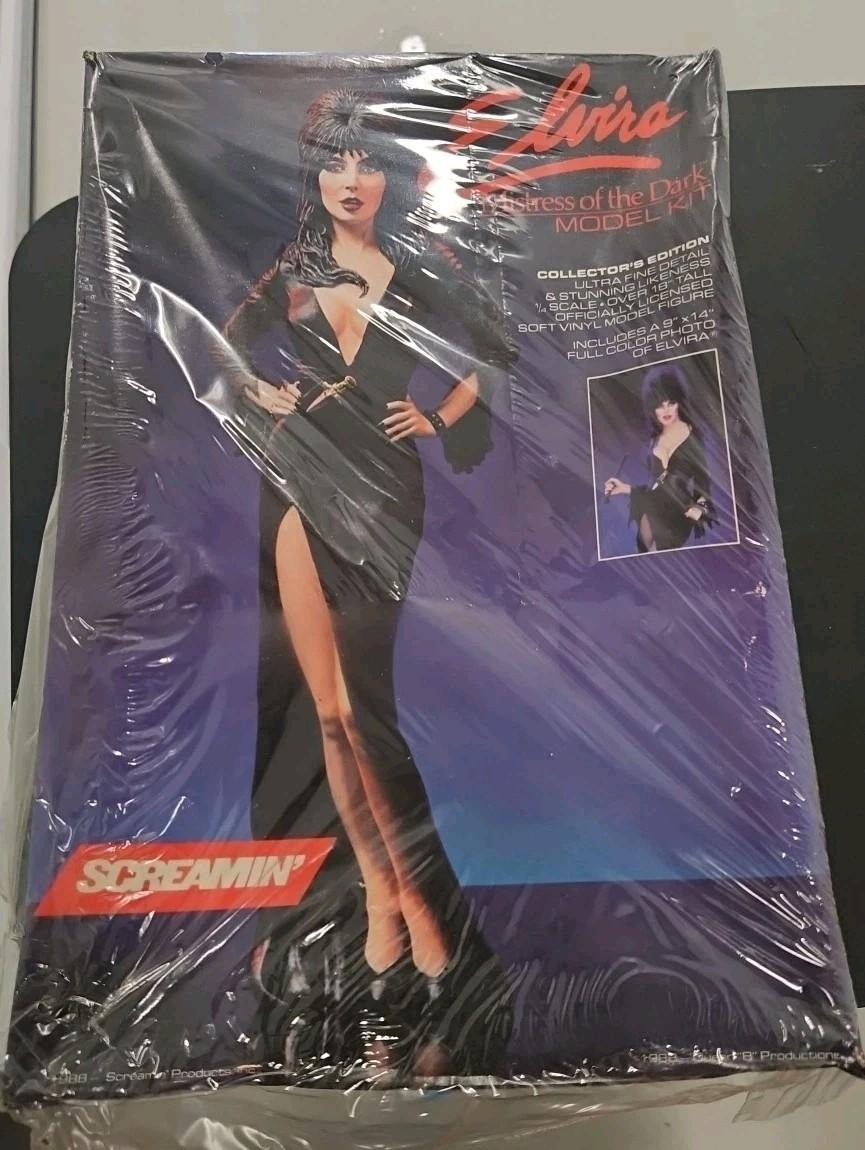 1988 SCREAMIN' ELVIRA MISTRESS OF THE DARK MODEL KIT NOB