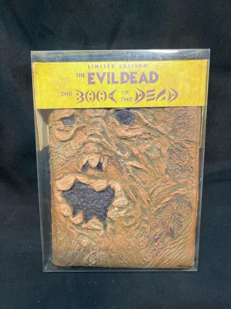 EVIL DEAD "BOOK OF THE DEAD" PROMO BOOK (H83010370)