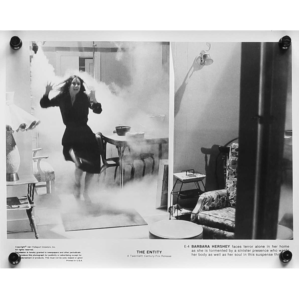 THE ENTITY Original Movie Still N04 - 8x10 in. - 1982 - Sidney J. Furie, Barbara