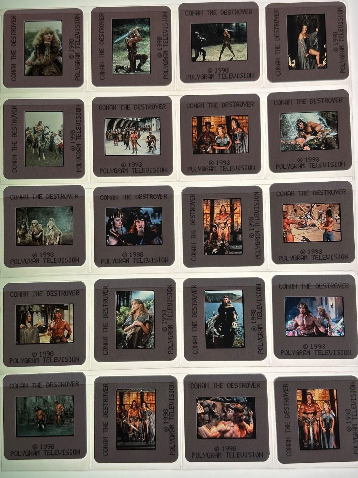 ARMY OF DARKNESS BRUCE CAMPBELL MOVIE PRESS KIT  LOT OF SLIDE PHOTO