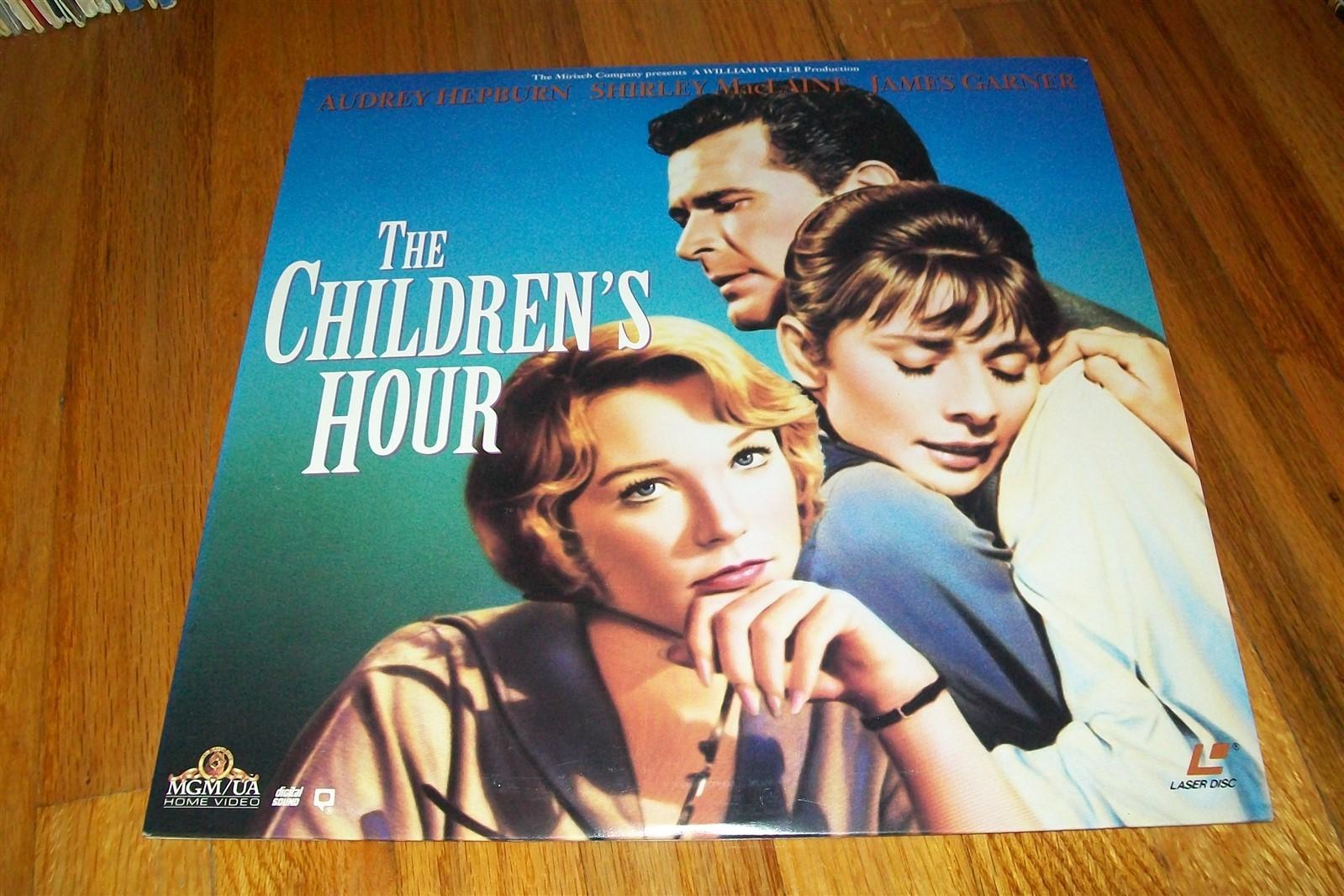 THE CHILDREN'S HOUR Laserdisc LD EXCELLENT CONDITION VERY RARE W/TRAILER!