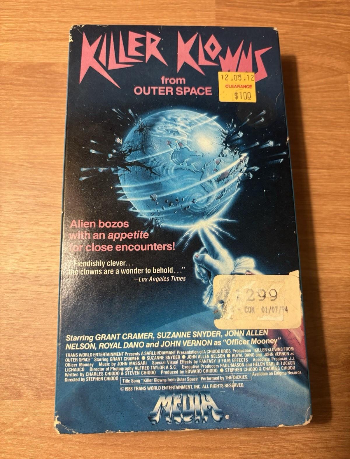 Killer Klowns from Outer Space VHS (1988) OOP RARE CULT HORROR Media Release