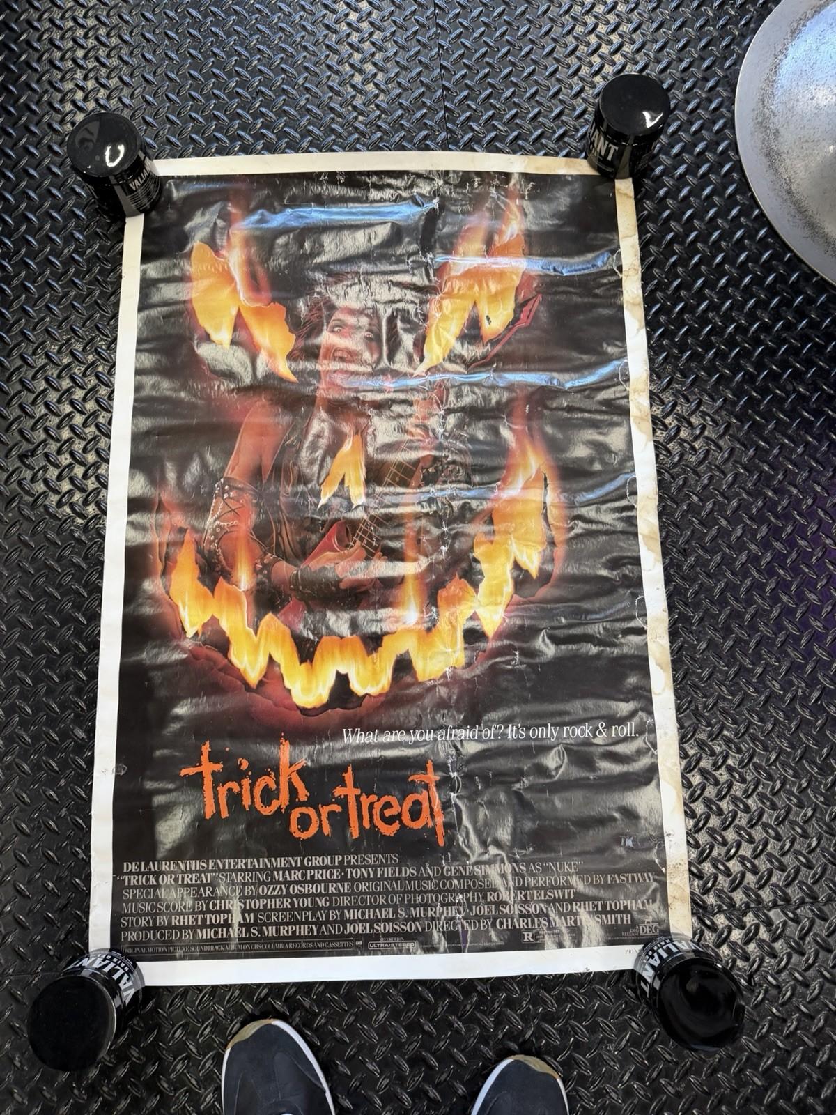 TRICK OR TREAT 1986 Gene Simmons Ozzy Osbourne POSTER ORIGINAL 40.5x27 inches