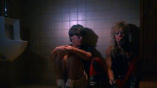 Juego Infernal (Sorority Babes in the Slimeball Bowl-O-Rama), en Español